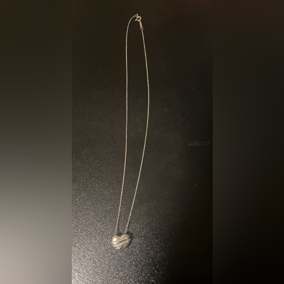 Tiffany & Co. Arrow Wrapped Heart 925 Silver Necklace